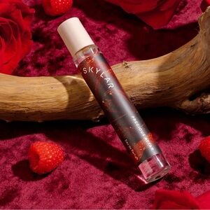 Limited Edition Skylar Precious Attar Rollerball 🌹💛